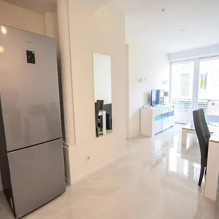 новая 3-комнатная на 2й линии от моря. Apartment *