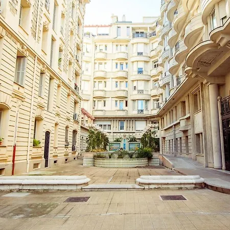 новая 3-комнатная на 2й линии от моря. * Νίκαια