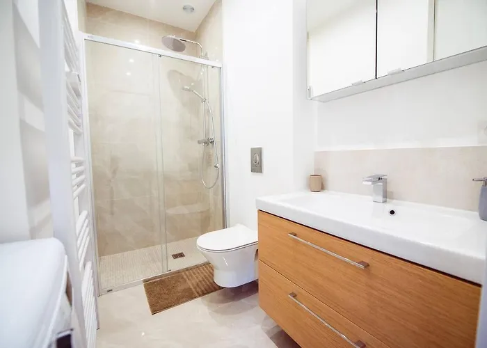 новая 3-комнатная на 2й линии от моря.